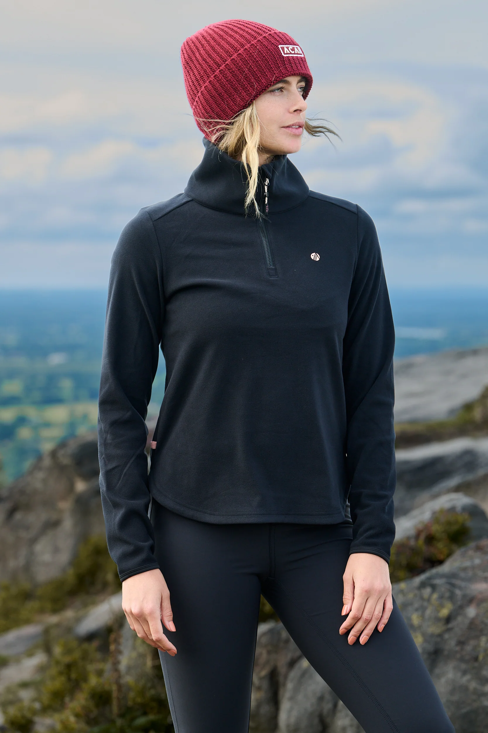 Endurasoft Quarter Zip - Black - Image 3