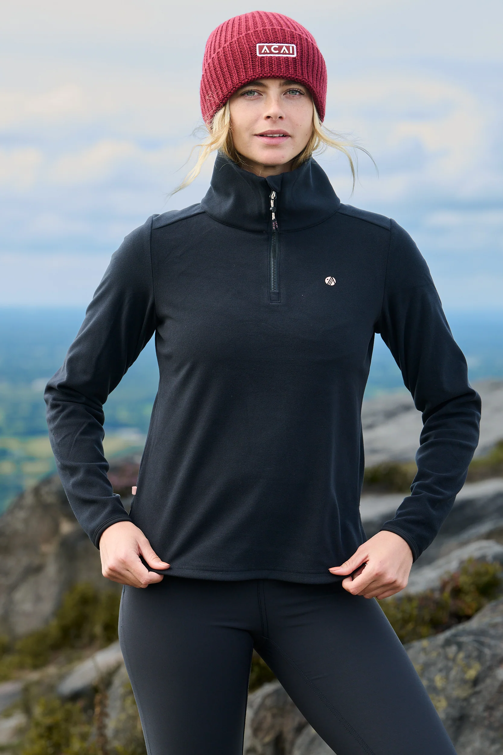 Endurasoft Quarter Zip - Black - Image 4