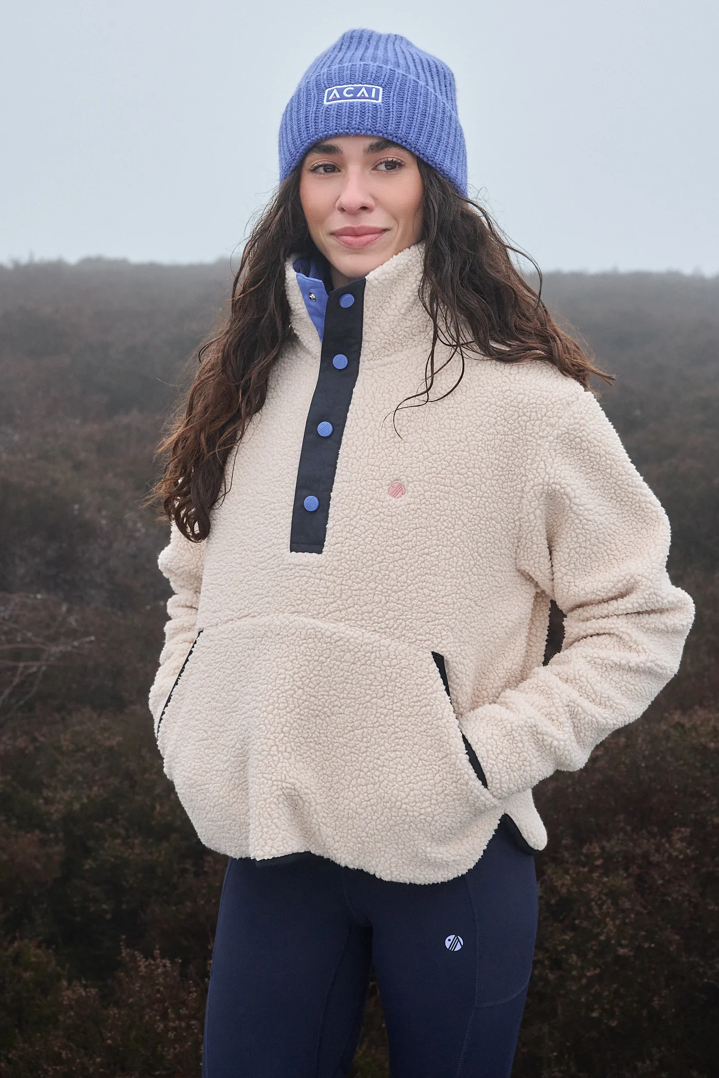 Nomad Fleece - Oatmeal / Navy - Image 3